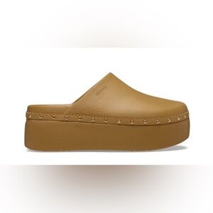 Crocs Dylan Platform Studded Clog
